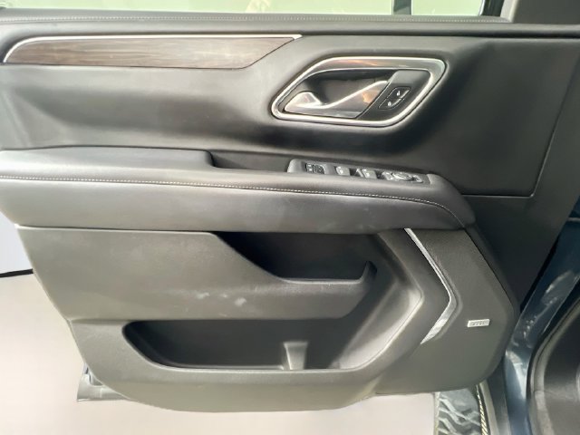 Used 2021 Chevrolet Tahoe Z71 w/ Z71 Signature Package AWD/4WD image 33
