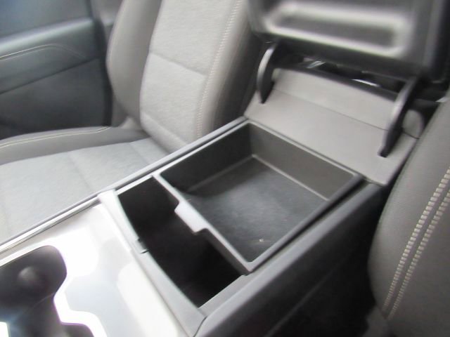 Used 2025 GMC Acadia Elevation image 49