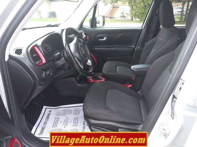 Used 2016 Jeep Renegade Trailhawk AWD/4WD image 18