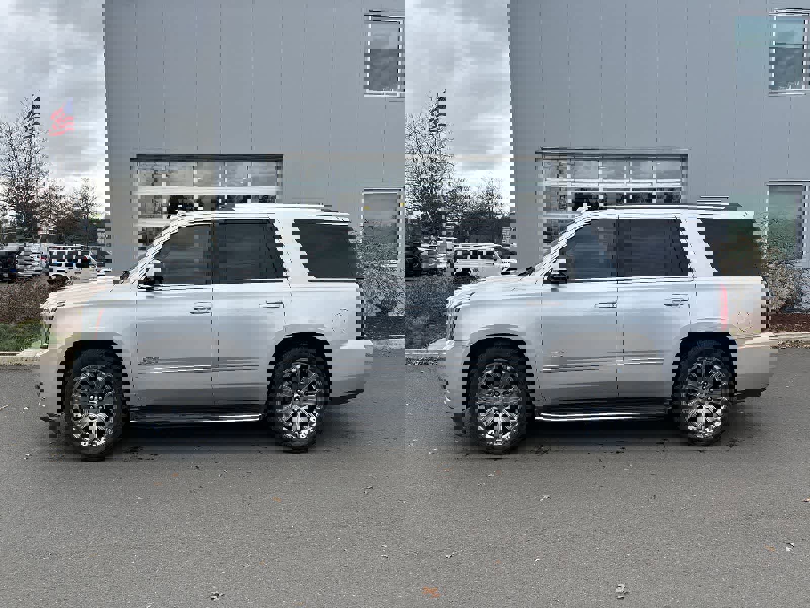 Used 2015 GMC Yukon Denali w/ Open Road Package image 2