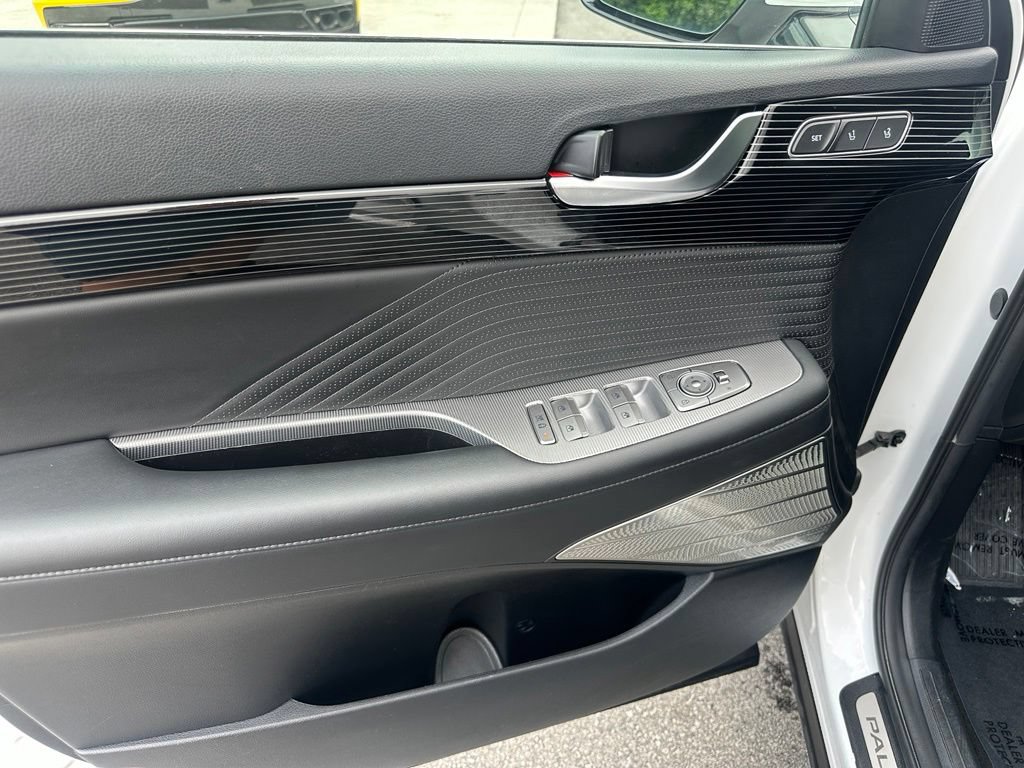 Certified 2024 Hyundai Palisade Calligraphy AWD/4WD image 14