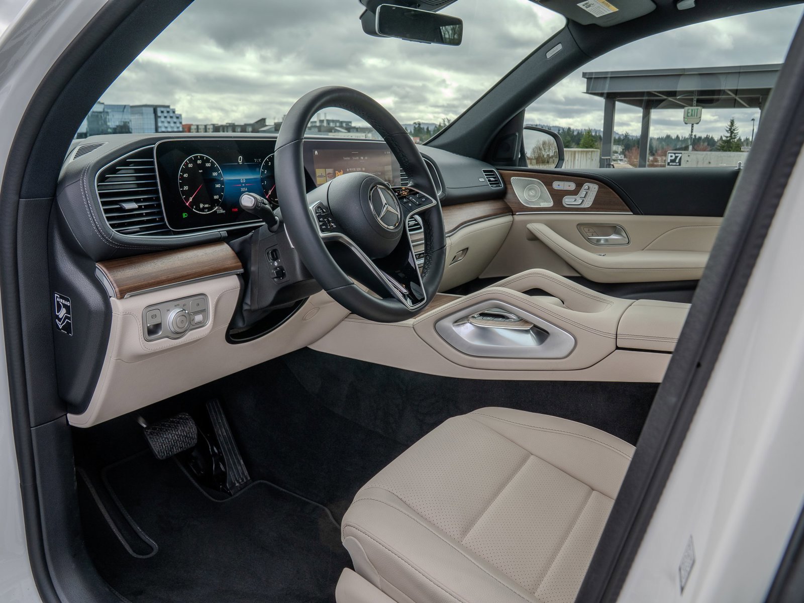 Certified 2026 Mercedes-Benz GLE 450 4MATIC image 19