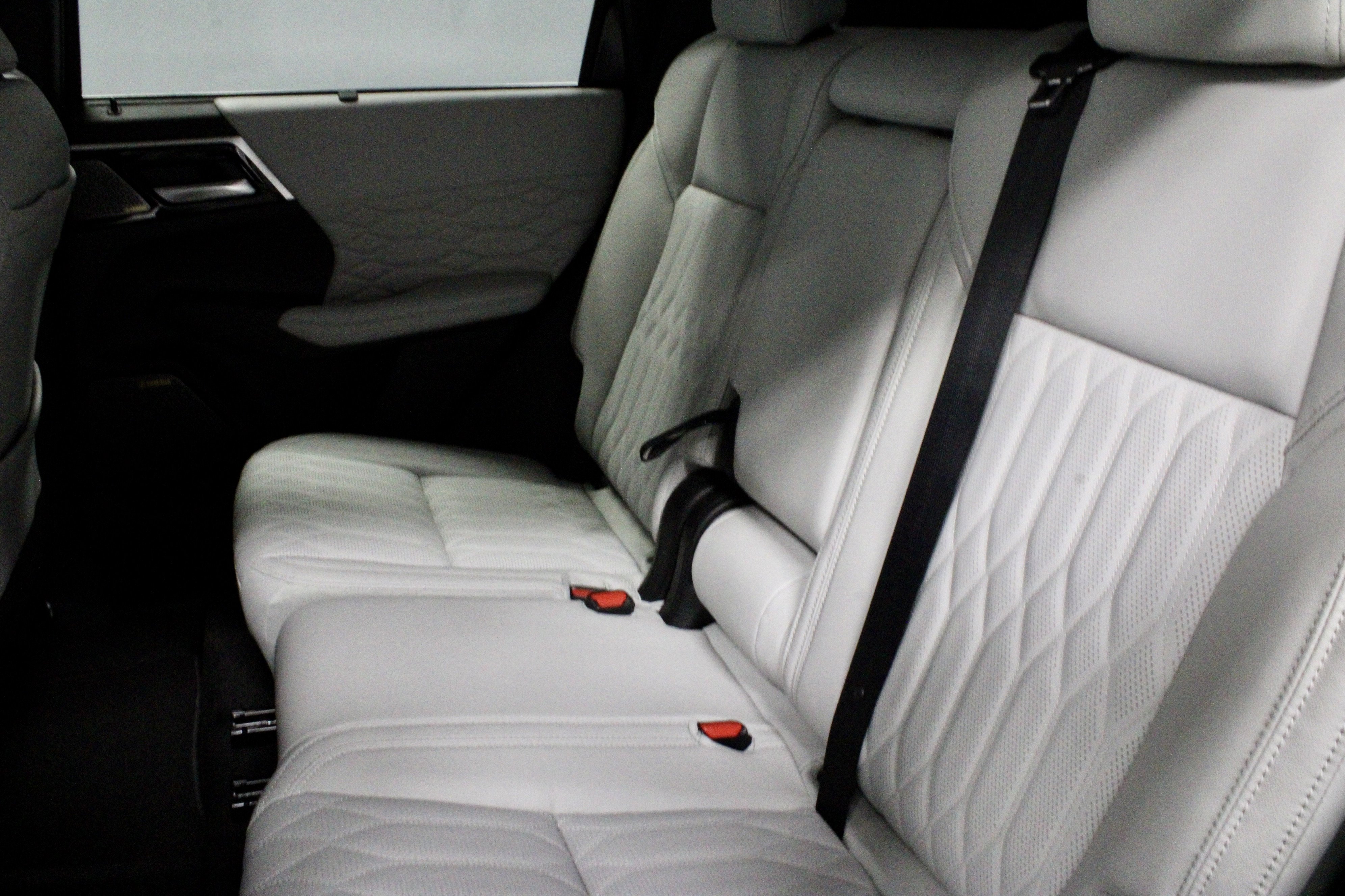 New 2025 Mitsubishi Outlander AWD image 15
