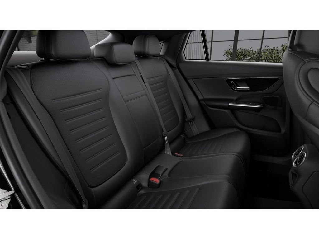 Certified 2025 Mercedes-Benz GLC 300 4MATIC image 5