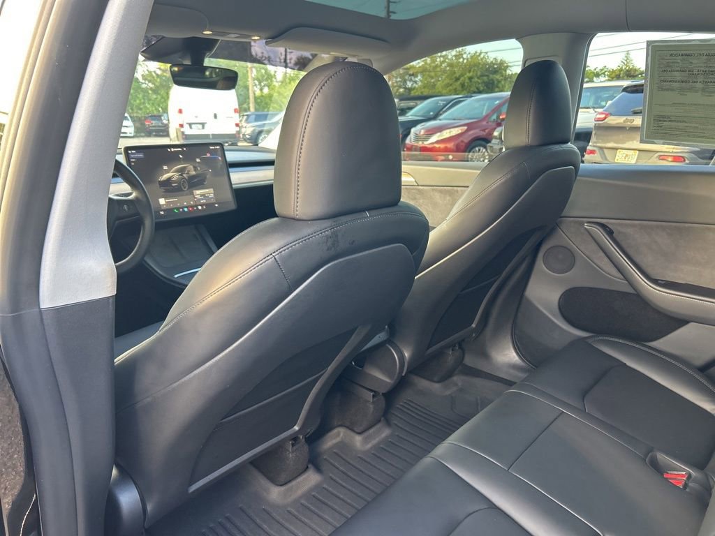 Used 2024 Tesla Model Y Performance image 31