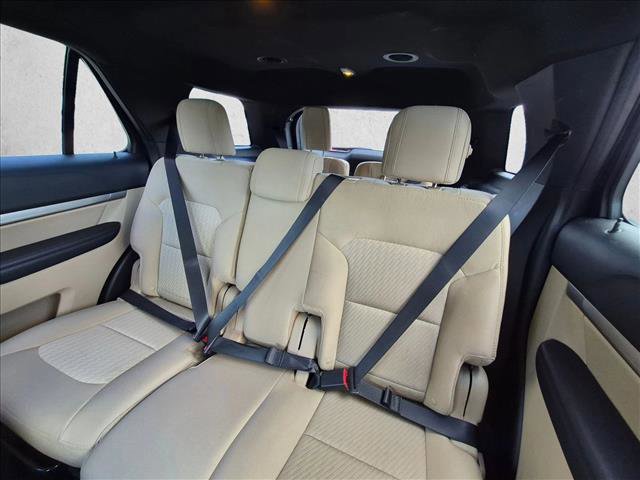 Used 2017 Ford Explorer FWD image 11