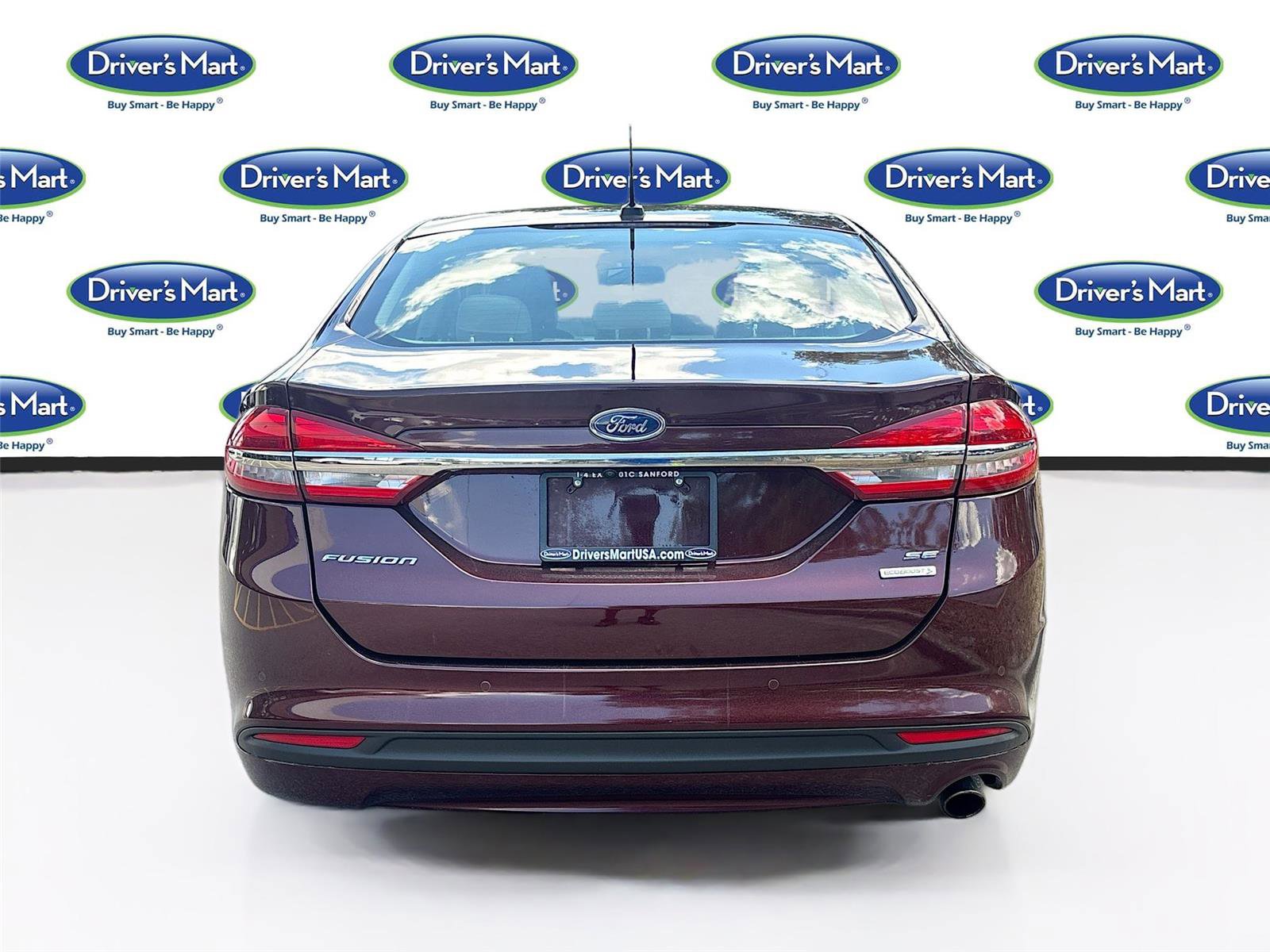 Used 2018 Ford Fusion SE w/ Fusion SE Technology Package FWD image 6