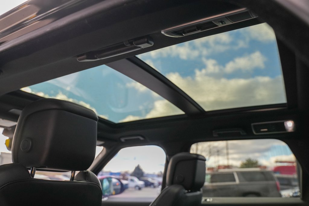 Used 2020 Land Rover Range Rover Sport HSE image 31