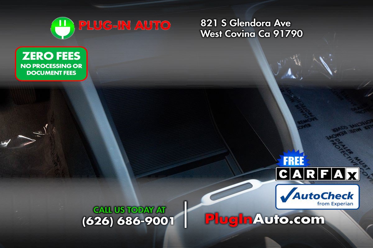 Used 2025 Lucid Air Pure RWD image 39