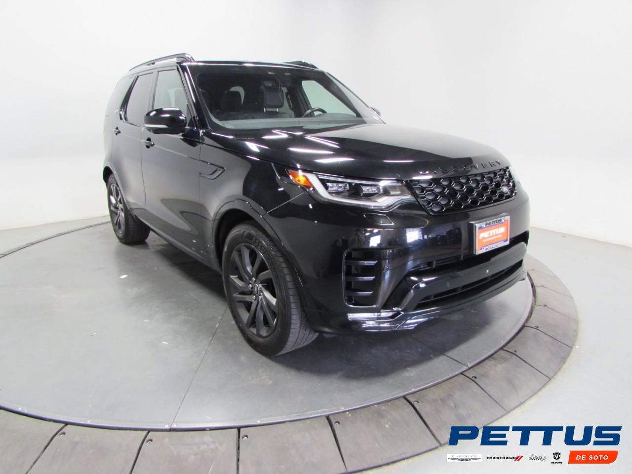 Used 2022 Land Rover Discovery S R-Dynamic image 1