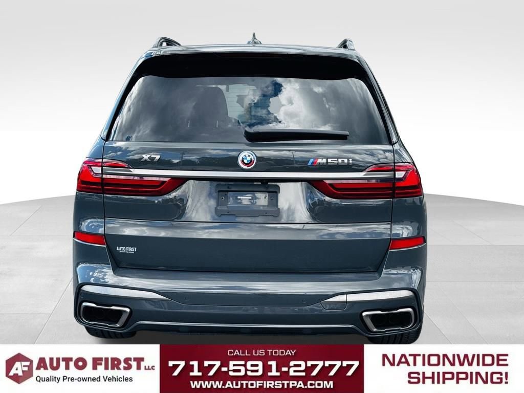 Used 2022 BMW X7 M50i w/ Executive Package image 4
