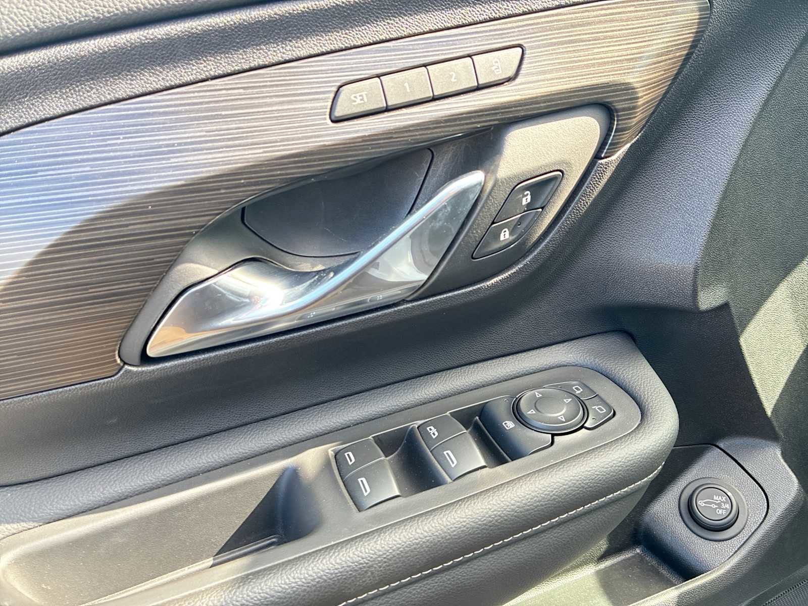 Certified 2024 GMC Terrain SLT w/ LPO, Floor Liner Package image 22