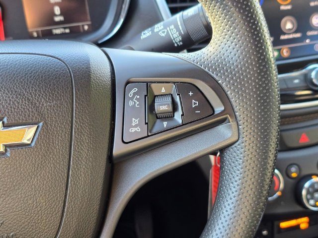 Used 2022 Chevrolet Trax LT AWD/4WD image 28