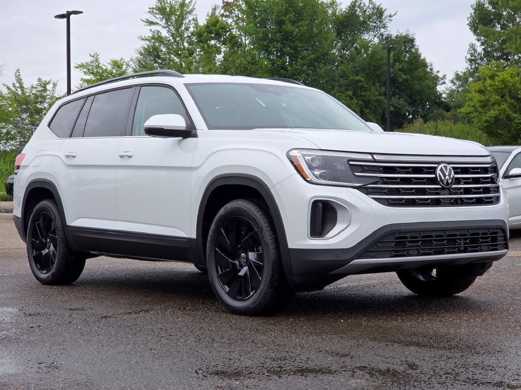 New 2026 Volkswagen Atlas SE AWD/4WD image 2