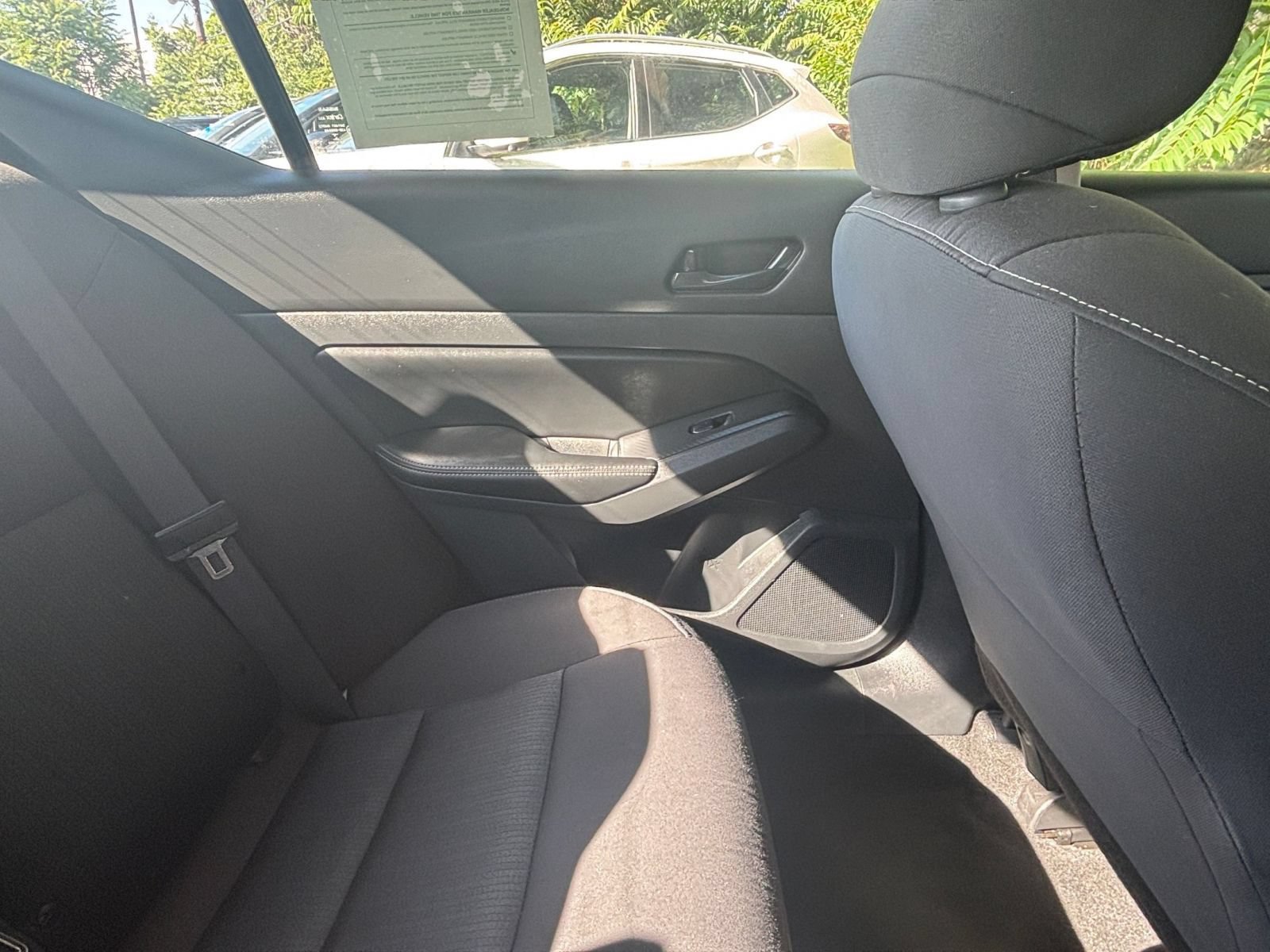 Used 2025 Nissan Altima 2.5 SV FWD image 35