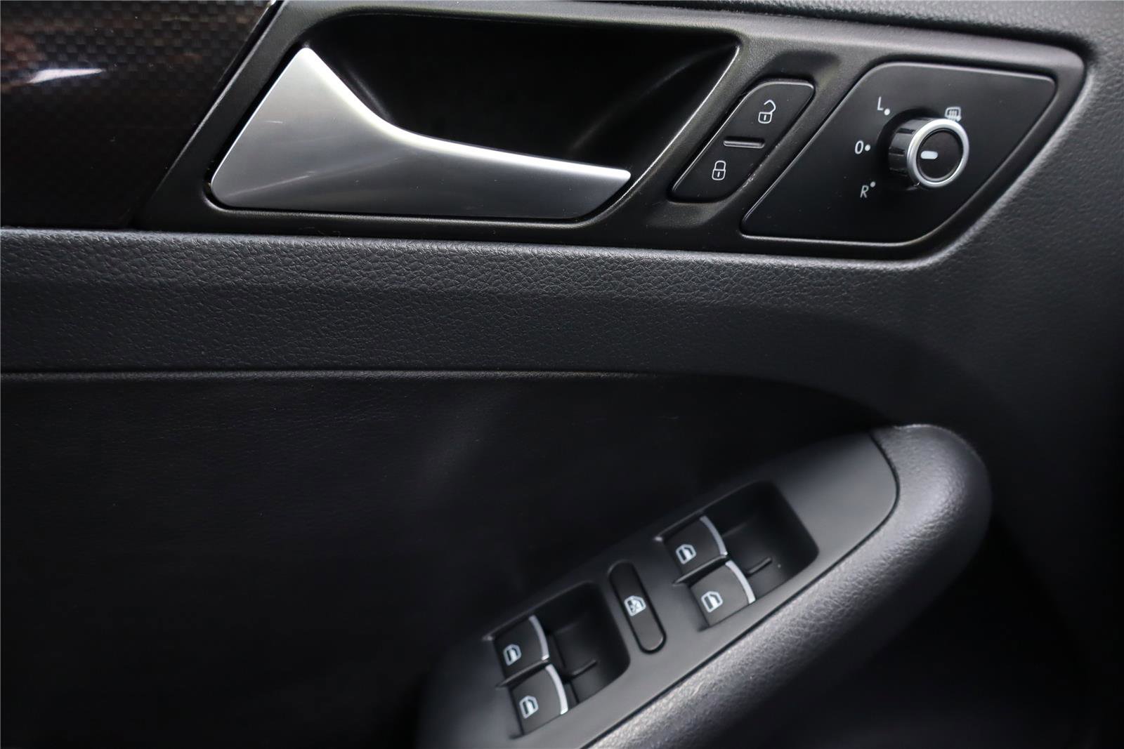 Used 2014 Volkswagen Jetta GLI Edition 30 FWD image 12