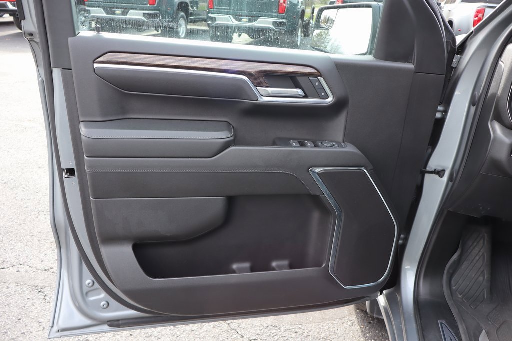 Used 2023 GMC Sierra 1500 Elevation image 17