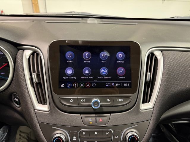 Used 2025 Chevrolet Malibu LT FWD image 17