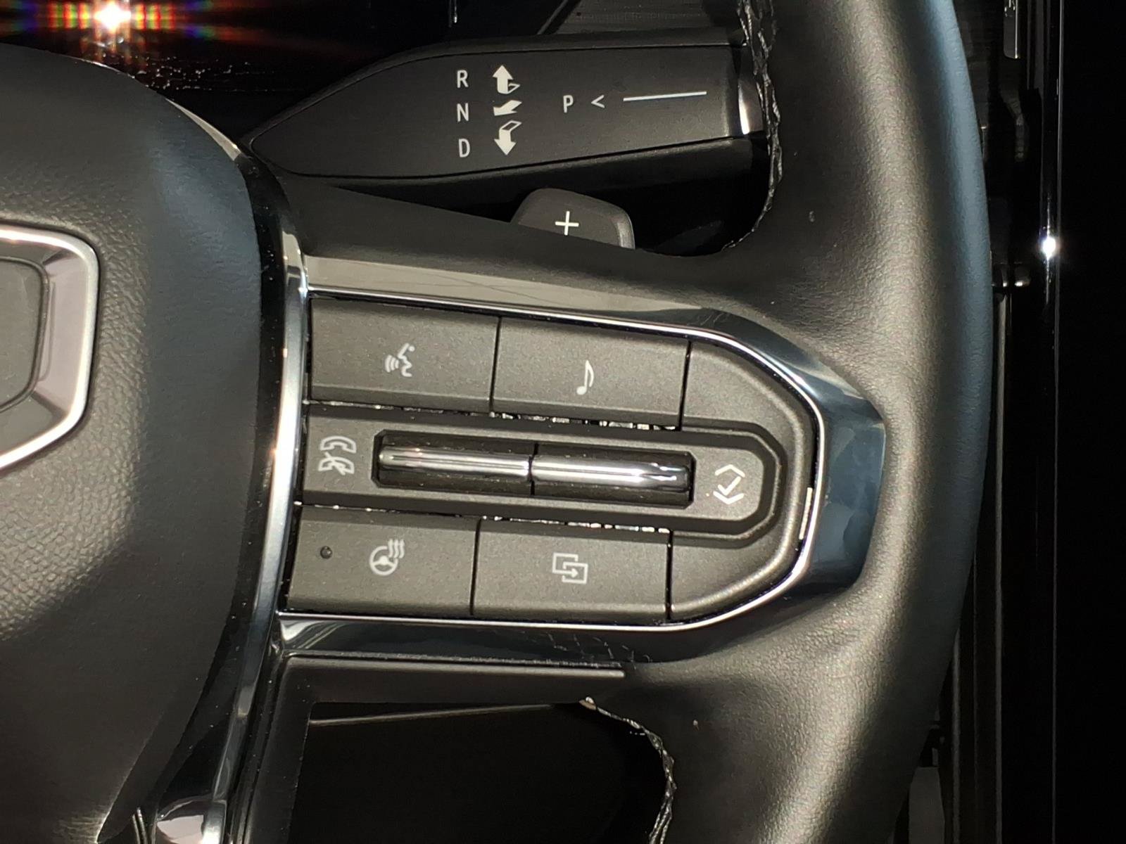Used 2026 GMC Acadia Elevation w/ Black Edition AWD/4WD image 17