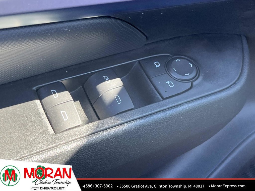 Certified 2024 Chevrolet Equinox EV LT FWD image 16