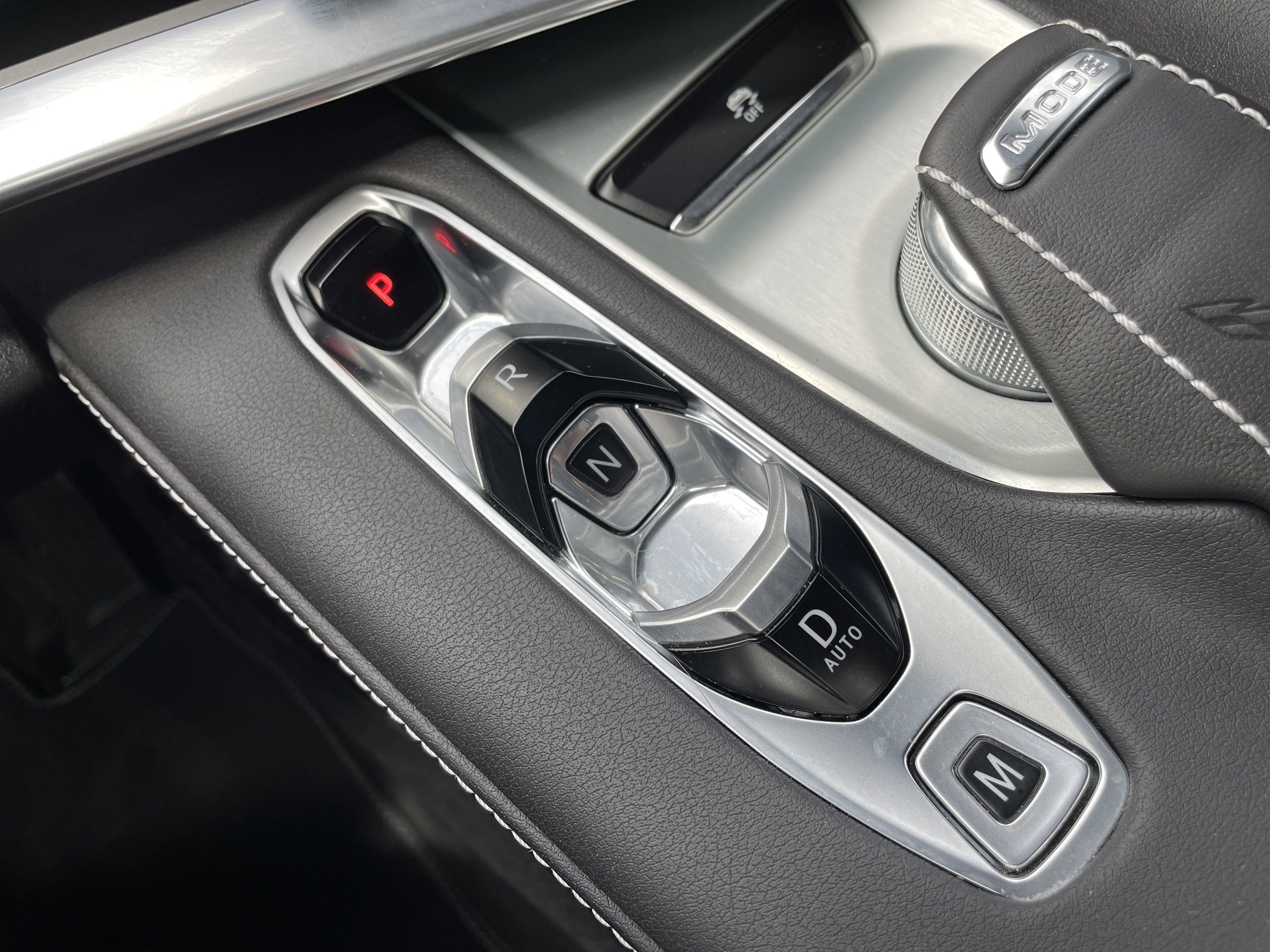 Certified 2024 Chevrolet Corvette Stingray Convertible w/ Z51 Performance Package image 15