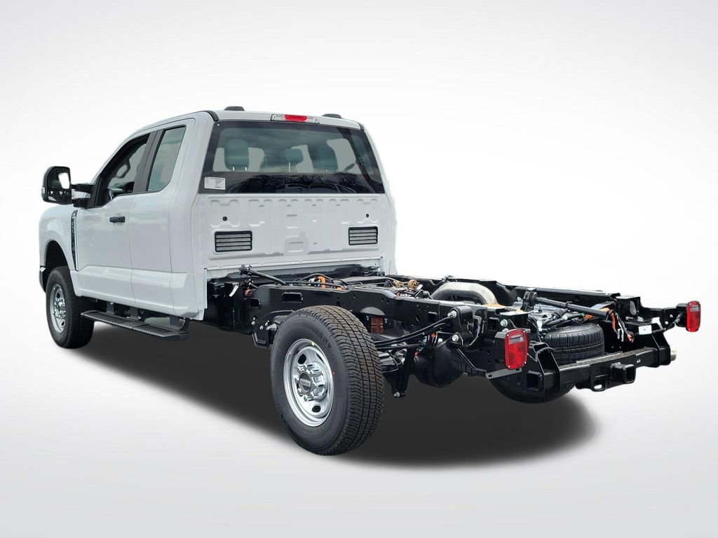 New 2026 Ford F250 XL AWD/4WD image 4