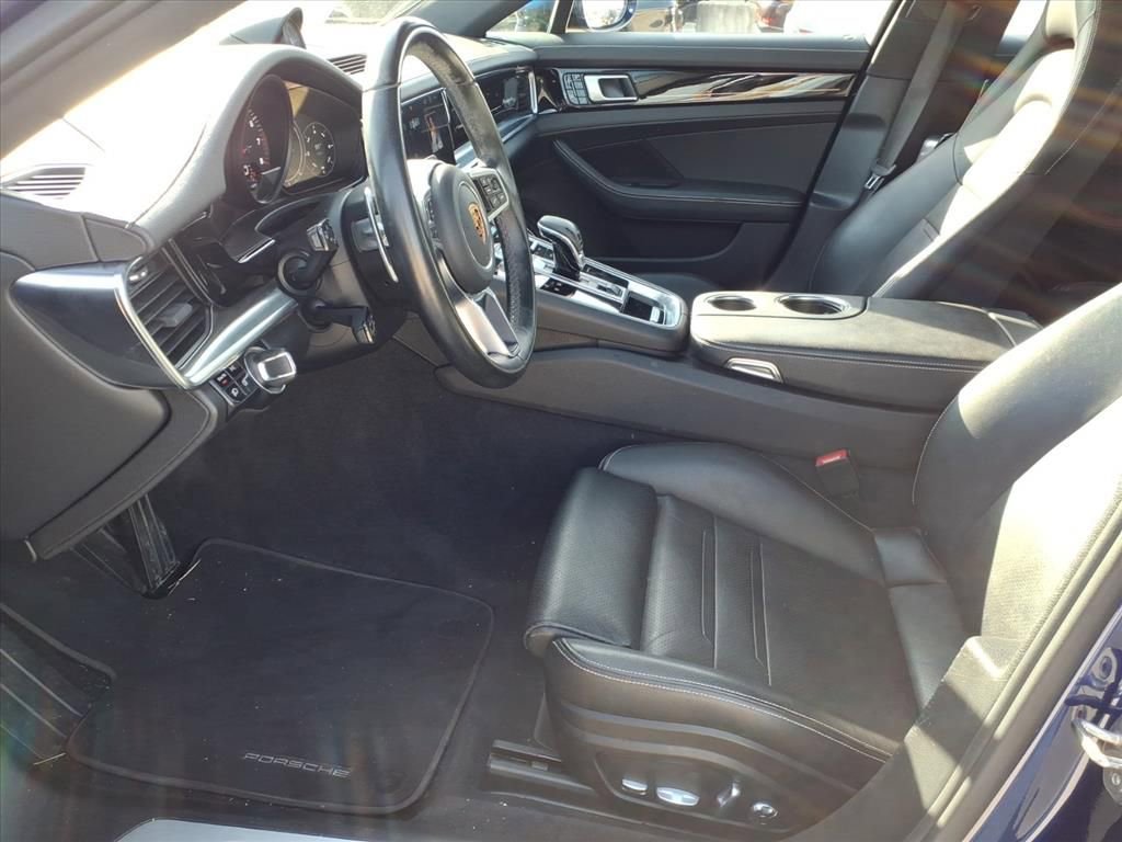 Used 2020 Porsche Panamera 4 image 15