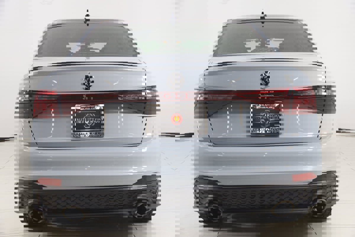 Used 2025 Volkswagen Jetta GLI Autobahn image 45