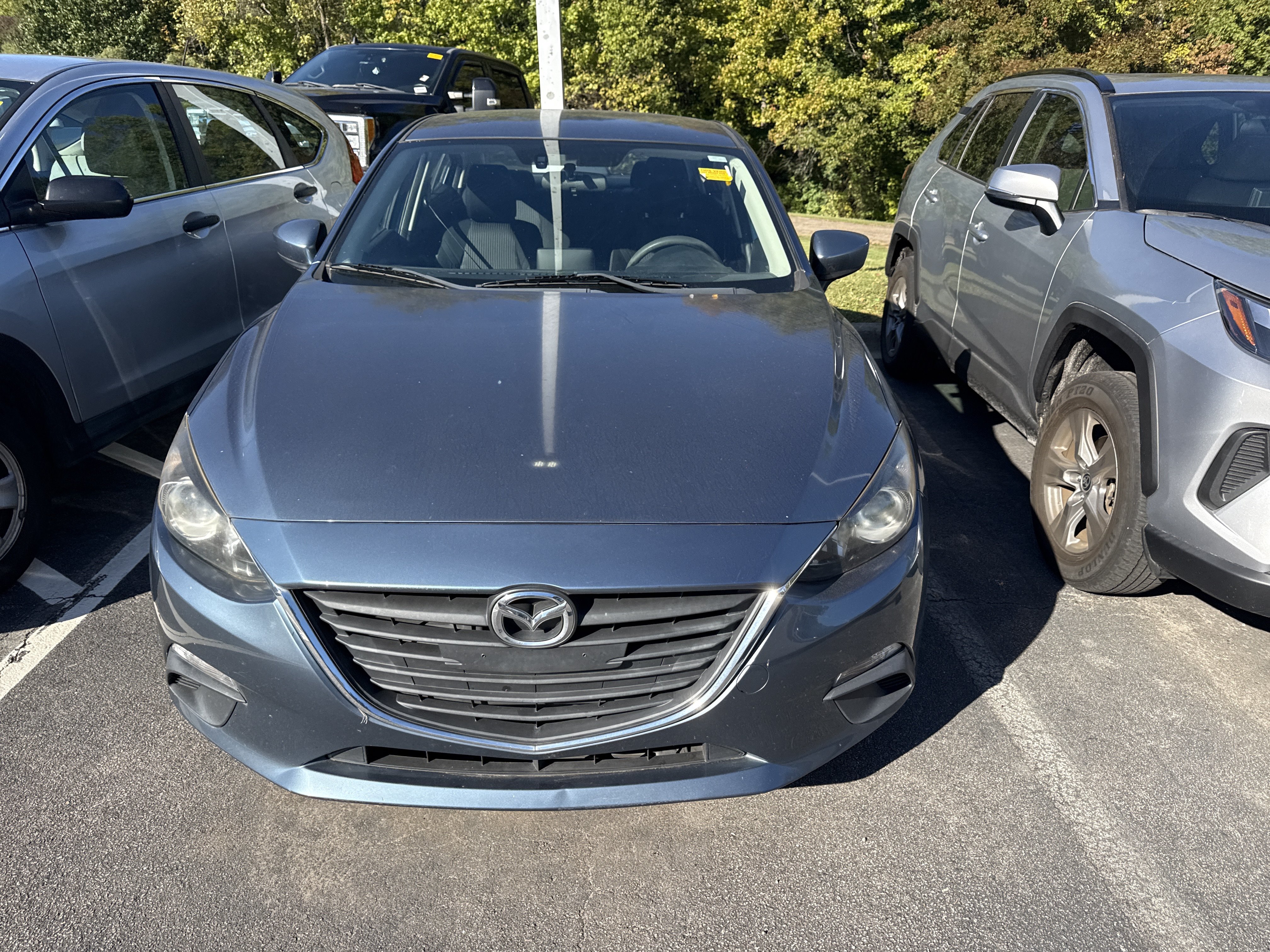Used 2016 MAZDA MAZDA3 i Sport w/ Preferred Equipment Package FWD image 3