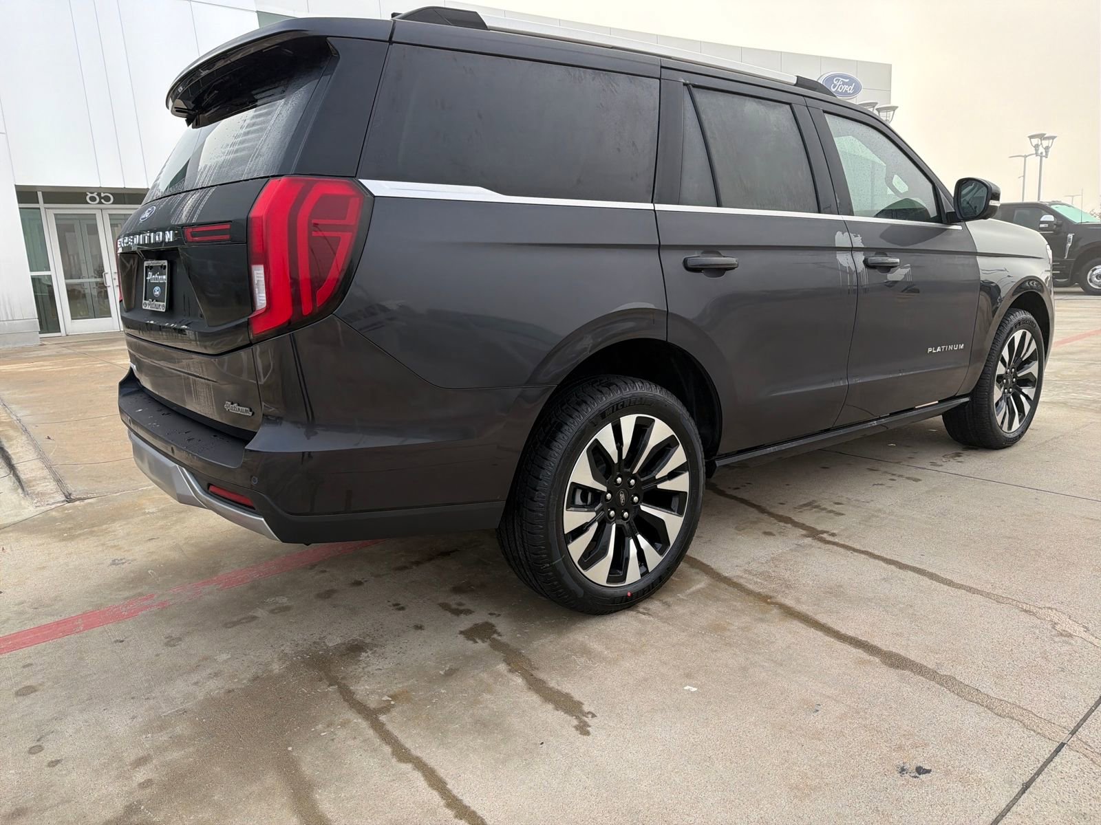 New 2025 Ford Expedition Platinum w/ Driver's Package image 5