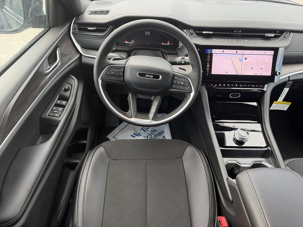 New 2026 Jeep Grand Cherokee Altitude RWD image 14