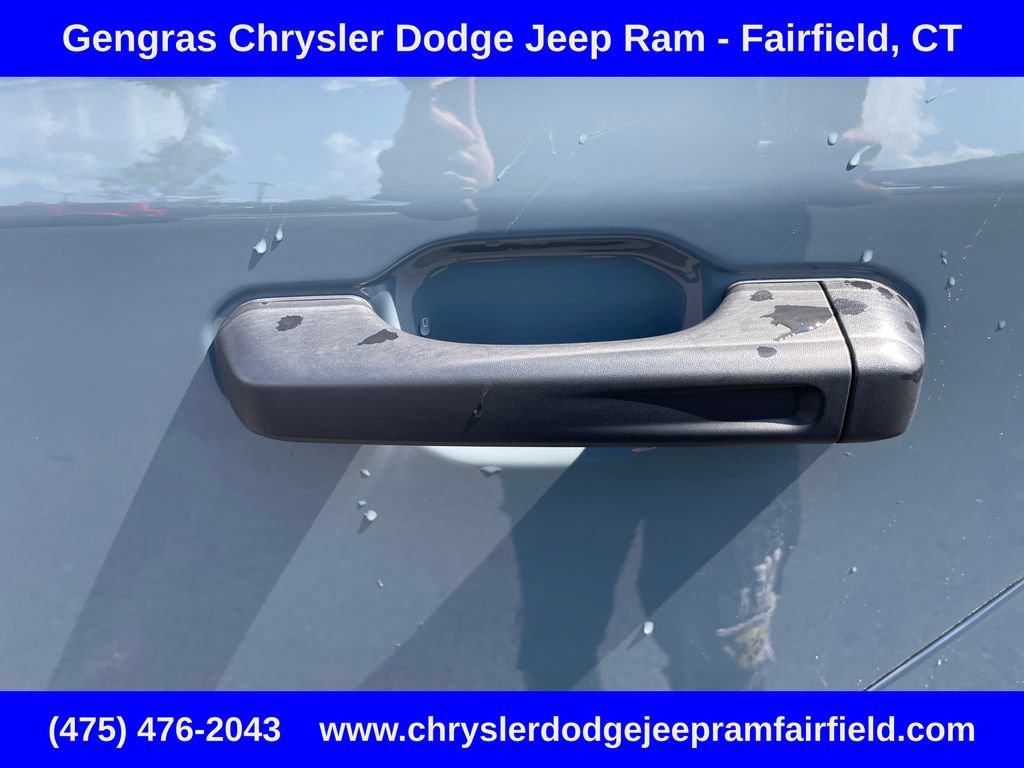 Certified 2025 Jeep Gladiator Mojave w/ Safety Group AWD/4WD image 30