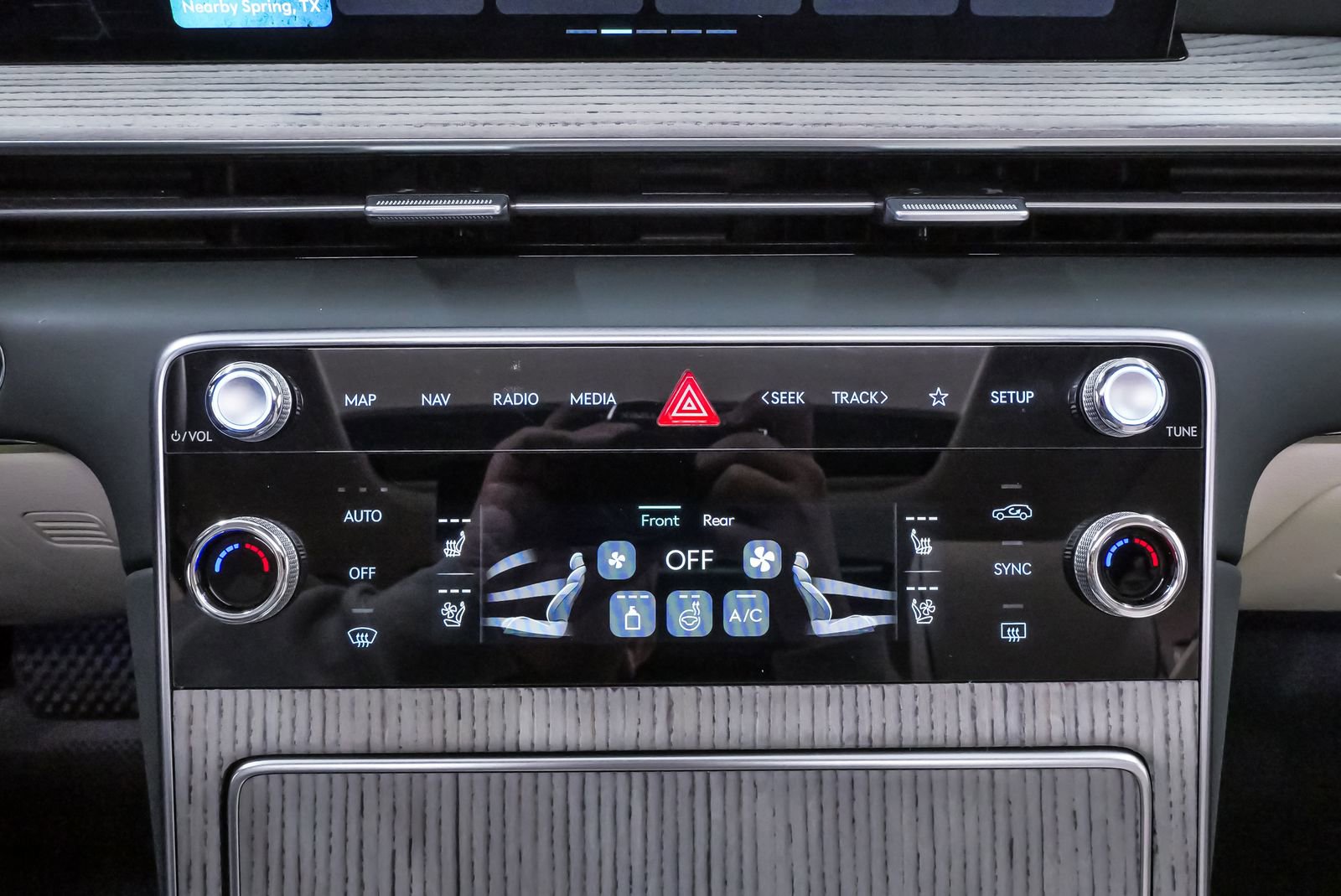 Certified 2026 Genesis GV80 2.5T Advanced image 18