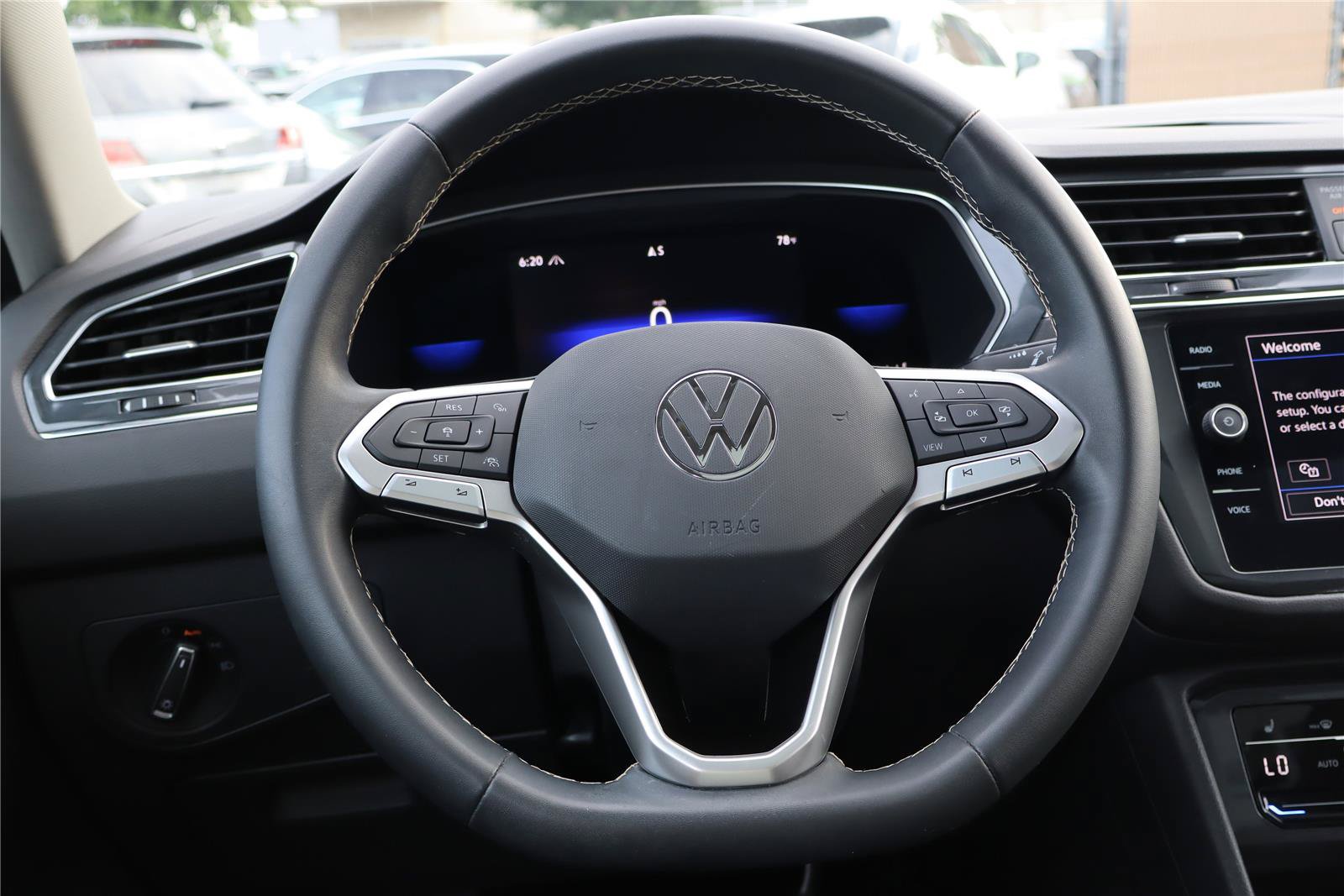 Certified 2023 Volkswagen Tiguan SE AWD/4WD image 15