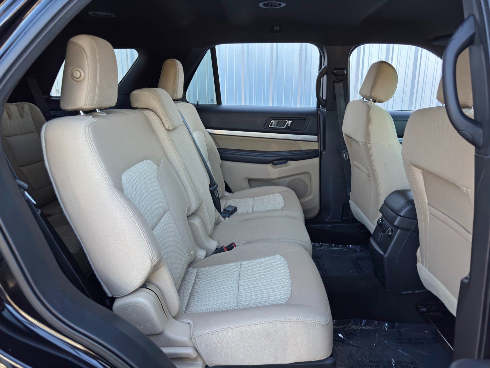 Used 2017 Ford Explorer FWD image 32