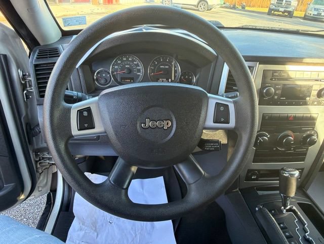 Used 2009 Jeep Grand Cherokee Laredo AWD/4WD image 21