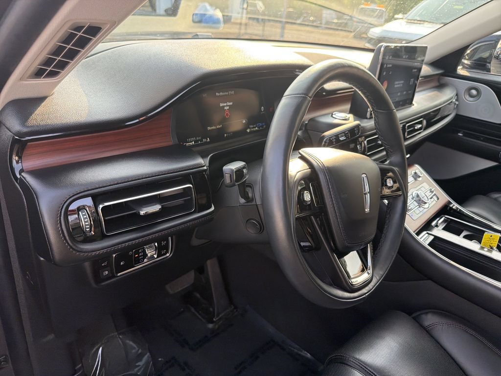 Certified 2023 Lincoln Aviator Grand Touring w/ Equipment Group 301A AWD/4WD image 22