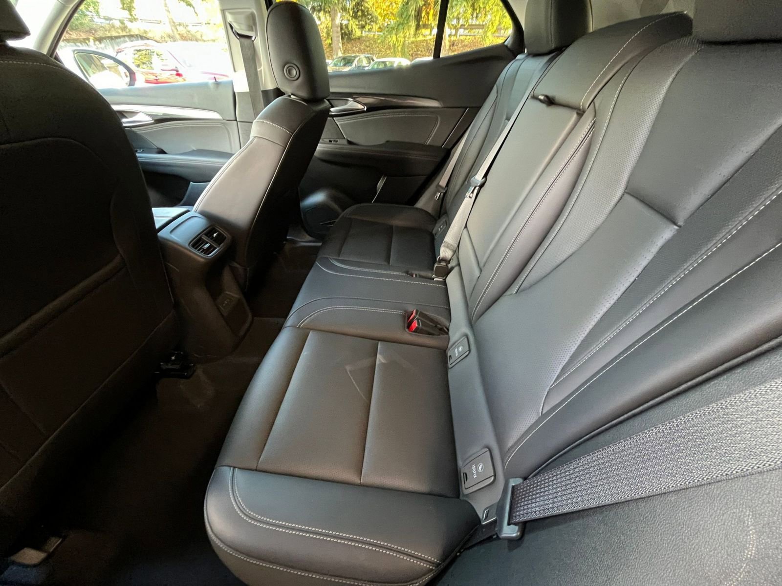 Used 2024 Buick Envision Preferred image 25