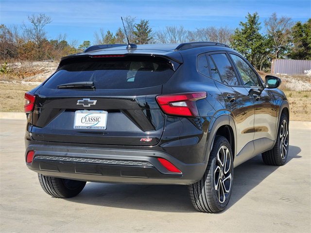 Used 2024 Chevrolet Trax RS w/ Sunroof Package image 6
