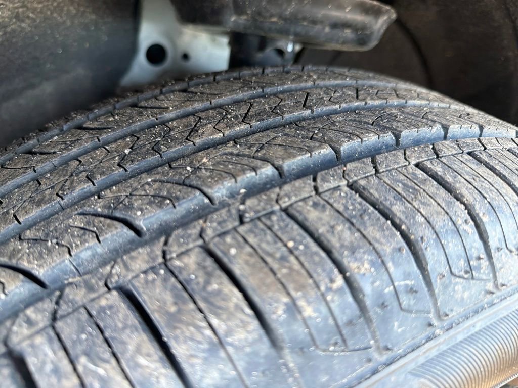 Used 2023 GMC Terrain AT4 image 31