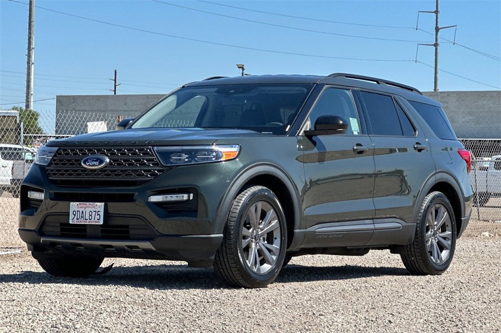 Used 2022 Ford Explorer XLT w/ Equipment Group 202A image 9