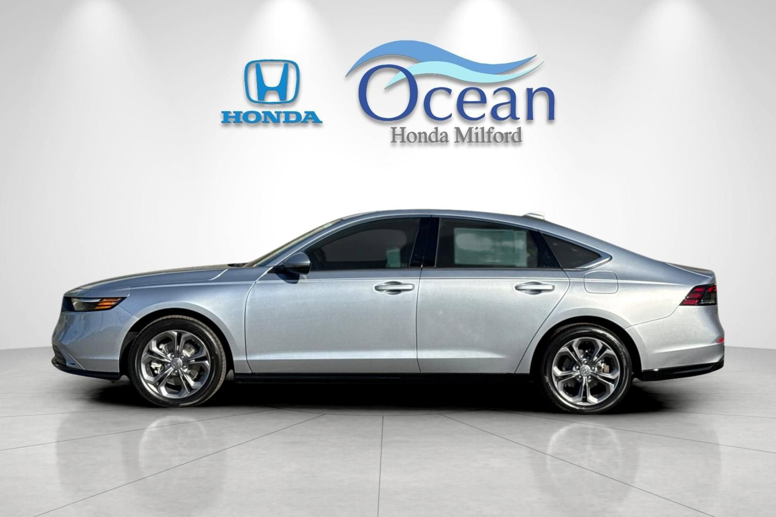 New 2026 Honda Accord EX-L image 2