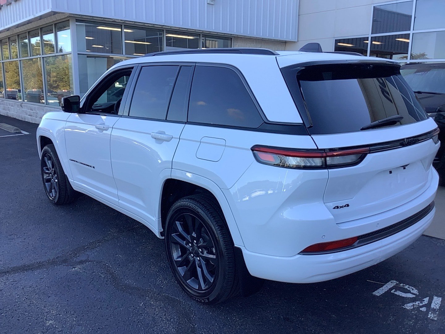 Certified 2026 Jeep Grand Cherokee Limited AWD/4WD image 6