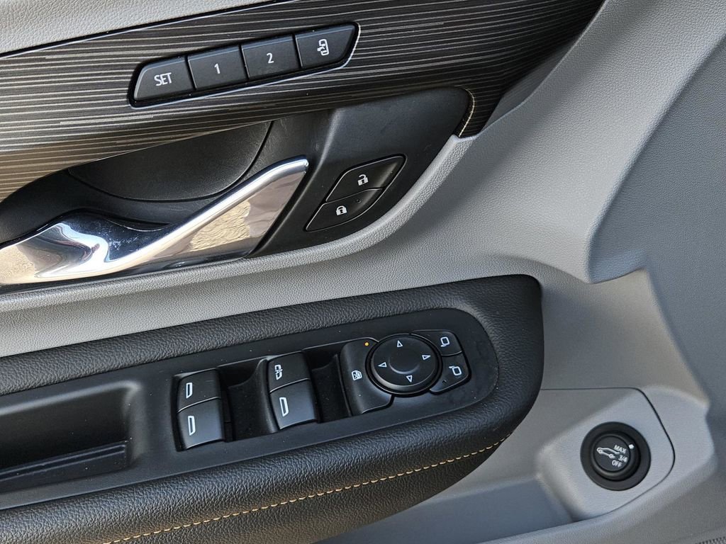 Used 2021 GMC Terrain SLT w/ Infotainment Package II image 30