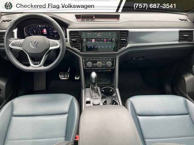 Used 2023 Volkswagen Atlas Cross Sport SEL R-Line AWD/4WD image 34