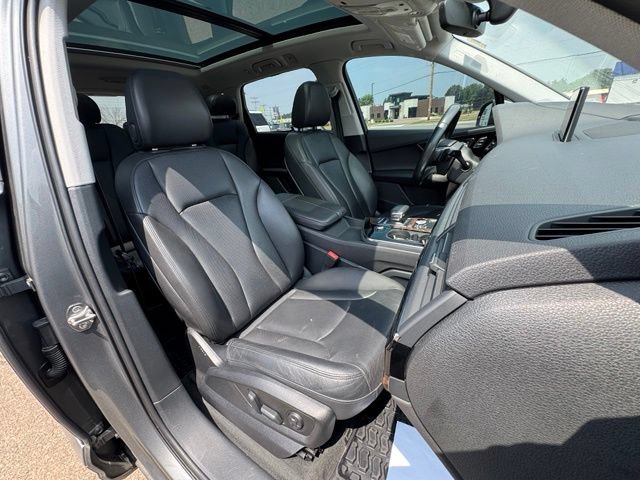 Used 2018 Audi Q7 3.0T Prestige AWD/4WD image 10