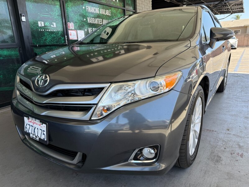 Used 2013 Toyota Venza LE FWD image 3