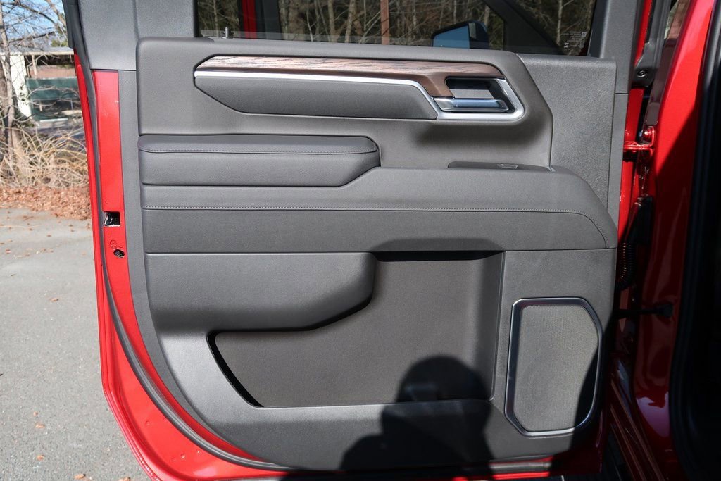 New 2026 GMC Sierra 2500 SLT w/ SLT Premium Package image 23