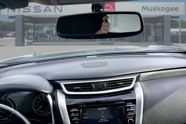 Used 2018 Nissan Murano SV AWD/4WD image 9
