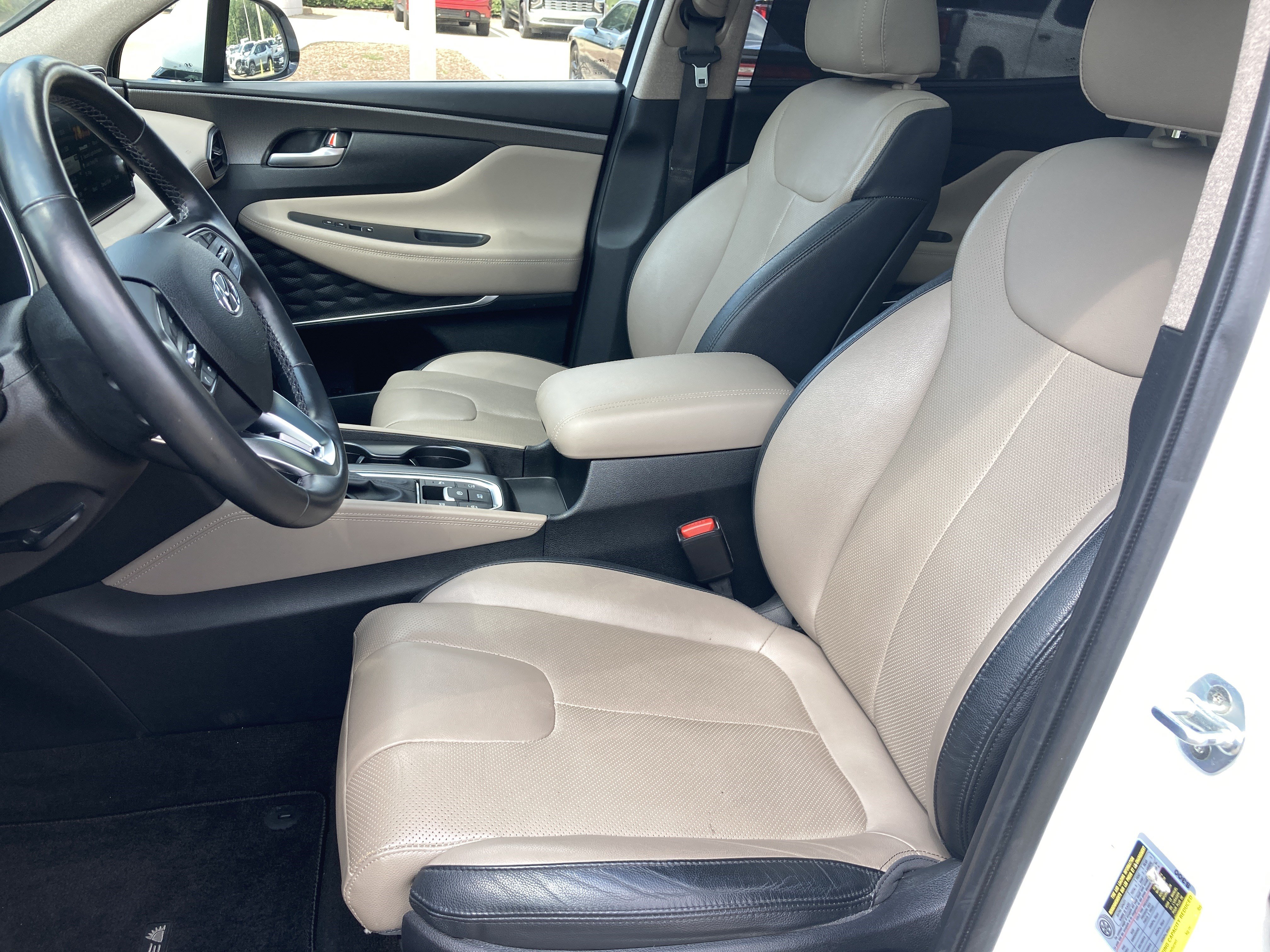 Used 2019 Hyundai Santa Fe FWD image 11